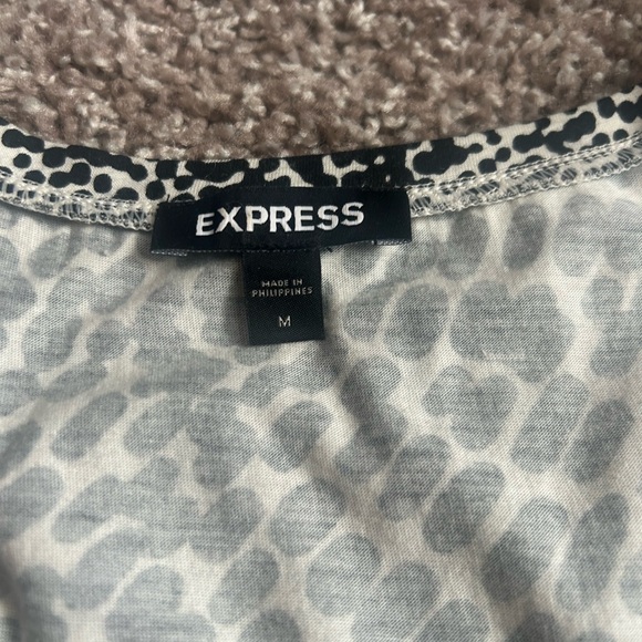 -Express Top - Picture 3 of 3